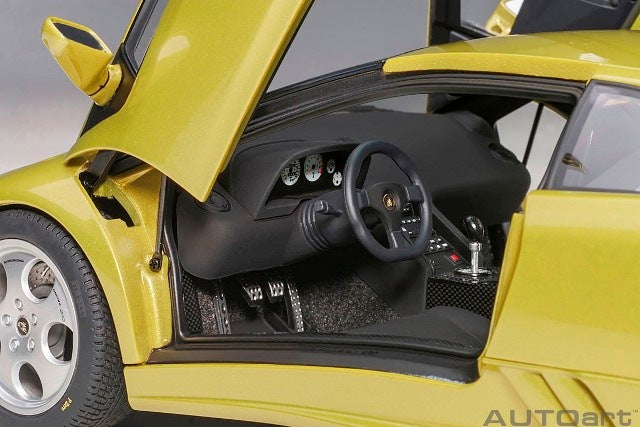 79157 AUTOart 1:18 Lamborghini Diablo SE30 GIALLO SPYDER Metallic Yellow