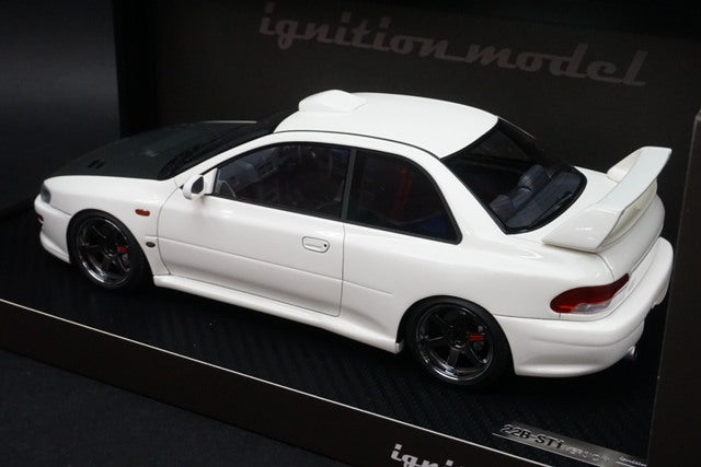 1:18 ignition model IG1639 Subaru impreza 22B-STi Version (GC8 Kai) White