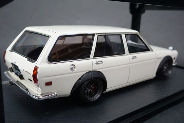 1:18 ignition model IG2220 Datsun Bluebird (510) Wagon White