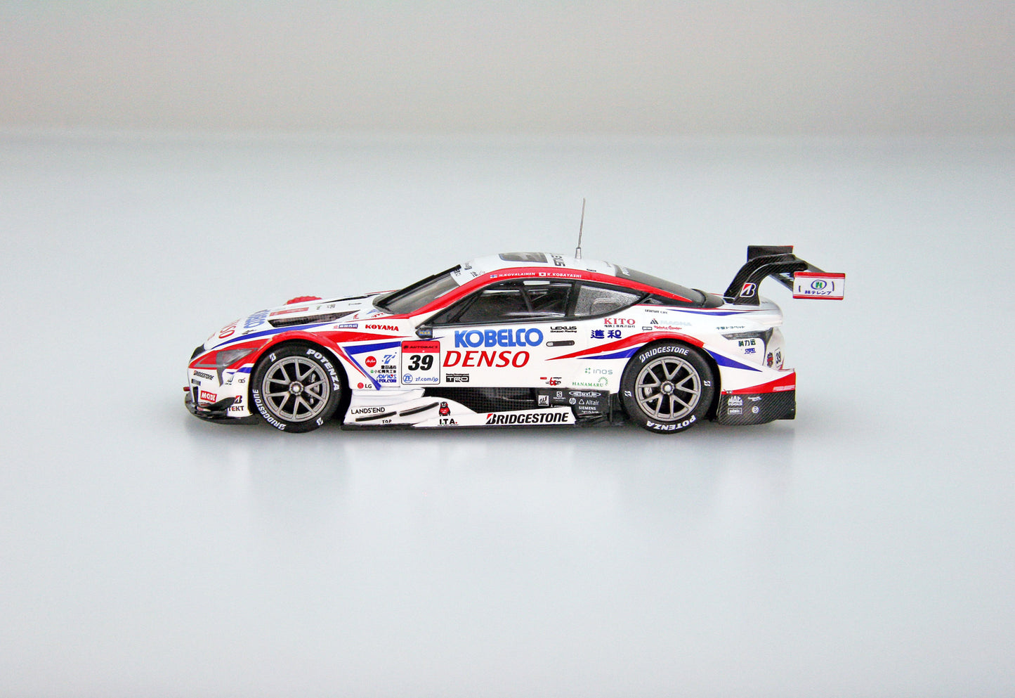 45616 EBBRO 1:43 DENSO KOBELCO SARD LC500 Super GT GT500 2018 No.39