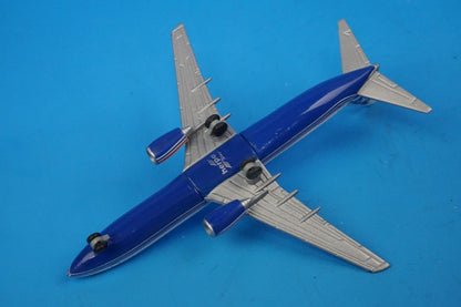 1:500 B737-800 Boeing House Color 511070 Herpa Airplane model