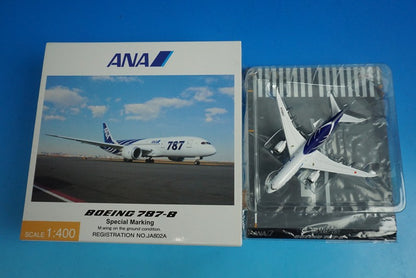 1:400 B787-8 ANA Special Marking Ground Attitude JA802A NH40070 ANA