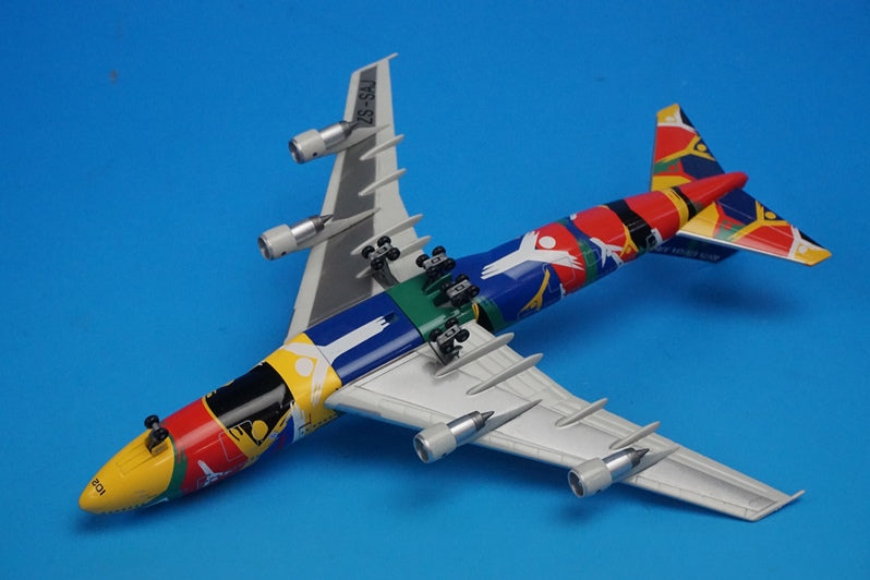 1:400 B747-312 South African Airways Zdizani ZS-SAJ 55400 Dragon airplane model