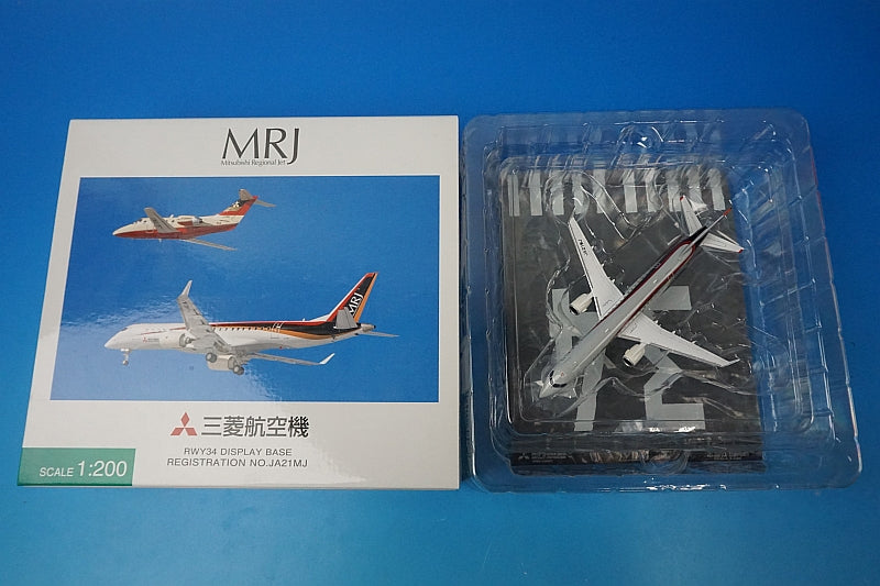 1:200 Mitsubishi Regional Jet MRJ90 Flight Test Machine First JA21MJ with Nagoya Airport RWY34 Base MR29002 ANA