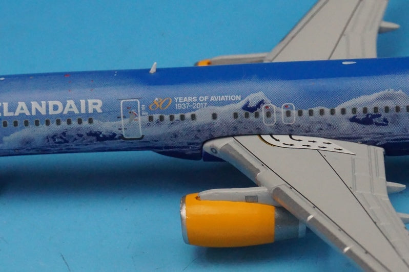 1:400 B757-200 Icelandair 80th Anniversary TF-FIR GJICE1672 Gemini airplane model