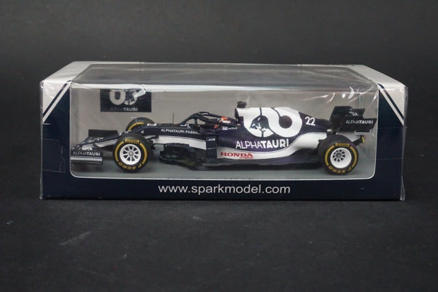 1:43 SPARK S7669 Scuderia Alpha Tauri AT02 #22 Bahrain GP 2021 Yuki Tsunoda model car