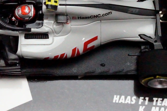 1:43 MINICHAMPS 417180020 Ferrari Haas F1 Team VF-18 Kevin Magnussen 2018 #20