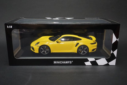 1:18 MINICHAMPS 155069071 Porsche 911 Turbo S 2020 Yellow