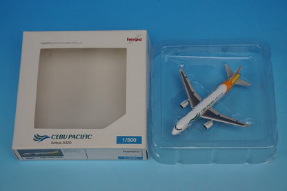 1:500 A320-214 Cebu Pacific Air RP-C3250 519205 Herpa airplane model