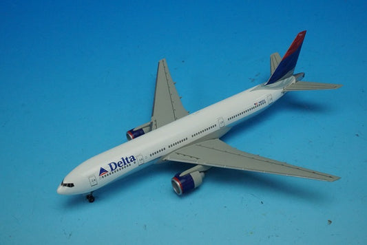 1:400 B777-232 DELTA Airlines N863DA 55198 Dragon airplane model