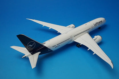 1:200 B787-9 Lufthansa Berlin D-ABPA 572033 Herpa