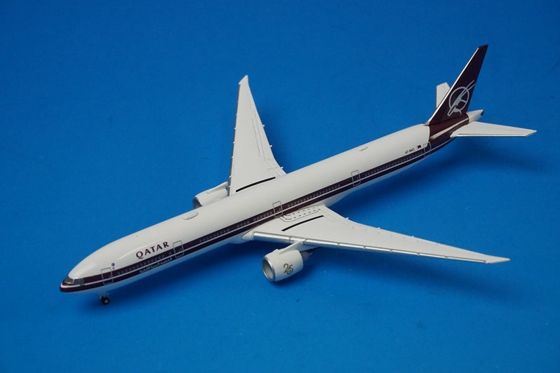 1:500 B777-300ER Qatar Airways 1990s Reprint Retro 25th Anniversary A7-BAC 536561 Herpa