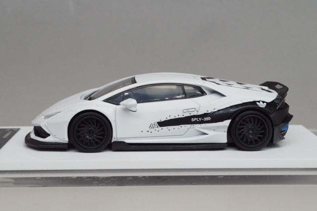 LB610-023 LB PERFORMANCE 1:64 LIBERTY WALK LB-WORKS Huracan LP610 White/Black