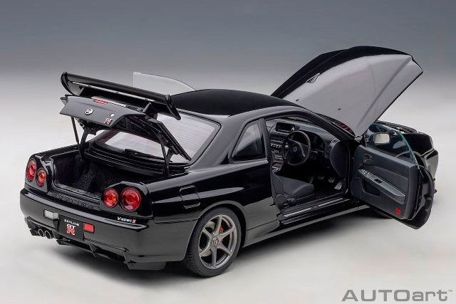 77407 AUTOart 1:18 Nissan Skyline GT-R (R34) V Spec 2 Black Pearl