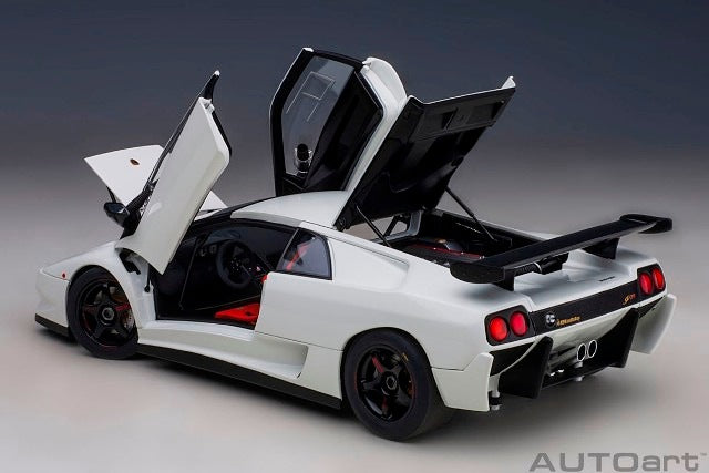 79149 AUTOart 1:18 Lamborghini Diablo SV-R IMPACT White model cars