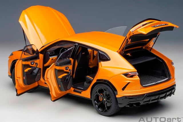 79160 AUTOart 1:18 Lamborghini Urus Pearl Orange