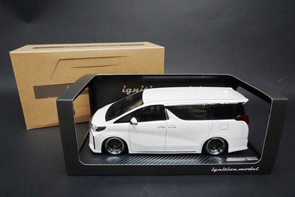 1:18 ignition model IG2427 Toyota Alphard (H30W) Executive Lounge S Pearl White