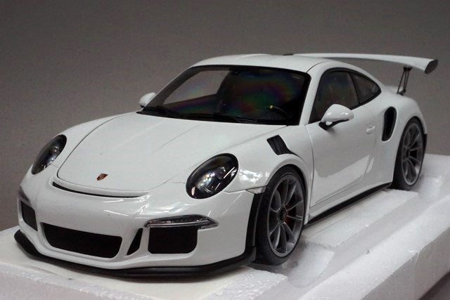 1:18 AUTOart 78166 Porsche 911(991) GT3 RS White w/Dark Gray Wheels