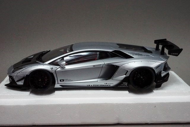 1:18 AUTOart 79181 Liberty Walk LB-WORKS Lamborghini Aventador Limited Edition Matte Metallic Silver