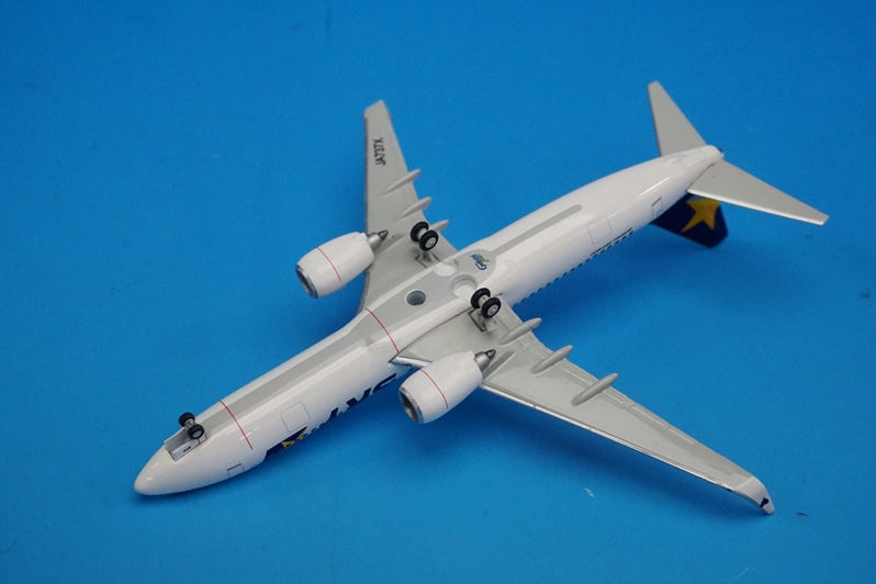 1:400 B737-800 Skymark Airlines JA737X BC4005 Gemini airplane model