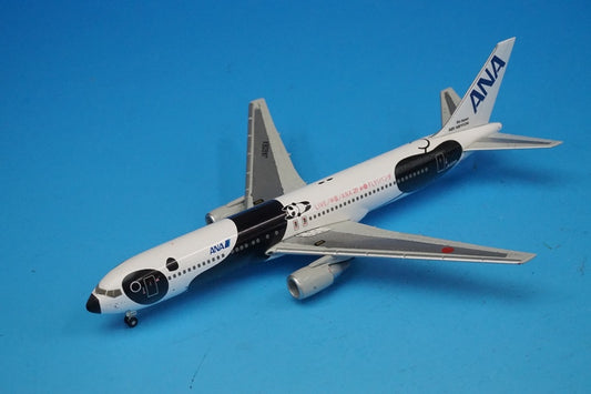 1:400 B767-300ER ANA FLY! Panda JA606A NH40026 ANA airplane model