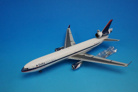 1:200 MD-11 Delta Air Lines N812DE G2DAL478 Gemini Airplane model