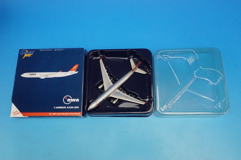 1:400 A330-300 NWA Northwest Airlines N812NW GJNWA776 Gemini airplane model