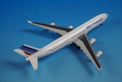 1:500 A340-300 Air France F-GLZU 504676 Herpa Airplane model