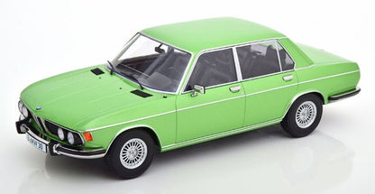 KKDC180404 KK Scale 1:18 BMW 3.0S E3 2.Series 1971 Light Green Metallic