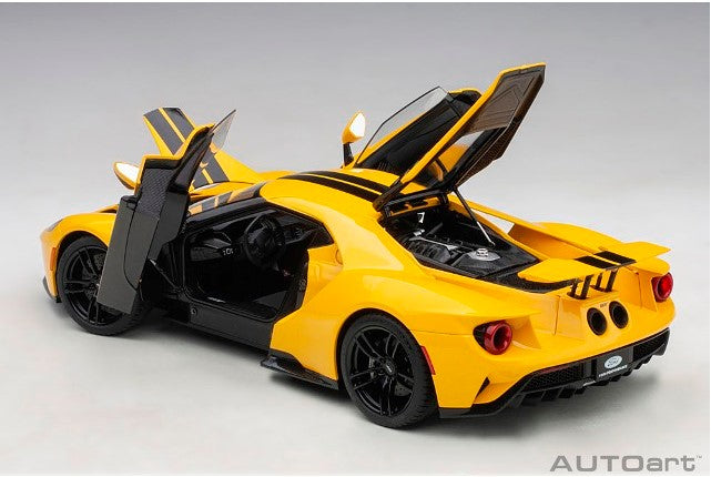 72944 AUTOart 1:18 Ford GT 2017 Yellow / Black Stripe model cars