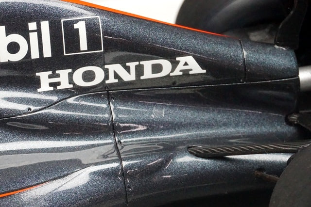 1:18 SPARK 18S176 McLaren Honda MP4-30 Spain GP F.Alonso 2015 #14