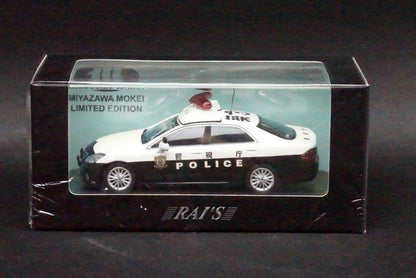 1:43 RAI'S HL431201 Toyota Crown (GRS100) 2012 Metropolitan Police Department Regional Police car 3