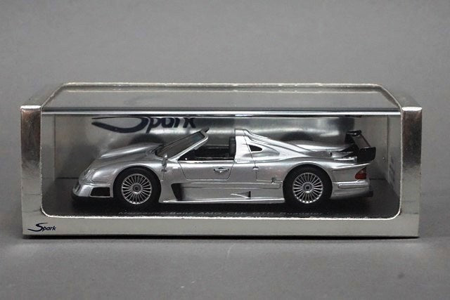 1:43 SPARK S0163 Mercedes Benz AMG CLK GTR Roadster