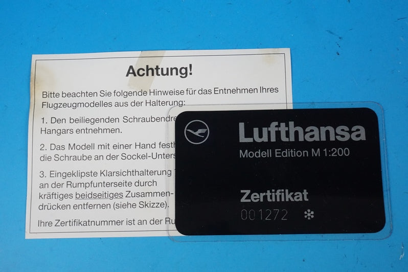 1:200 B737-300 Lufthansa Giessen D-ABXA Herpa Premium airplane model