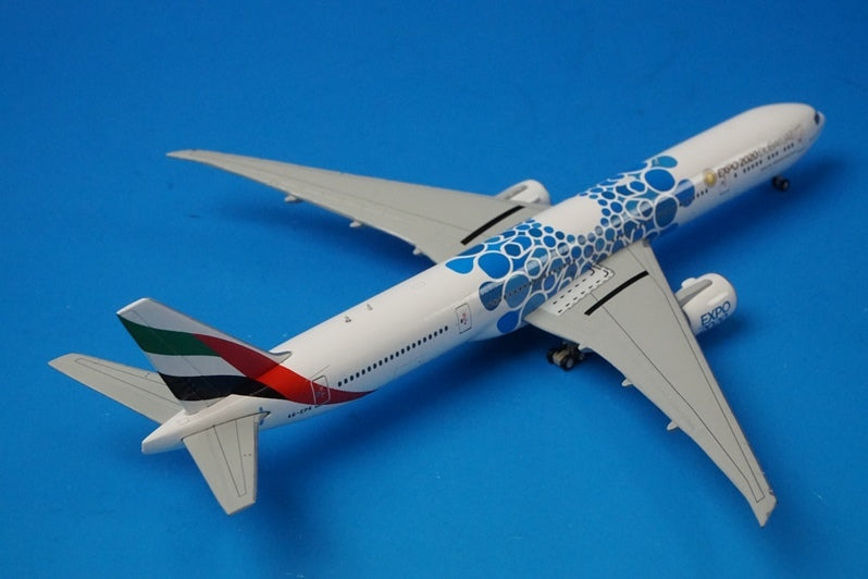 1:400 B777-300ER Emirates Blue Expo 2020 A6-EPK GJUAE1834 Gemini airplane model