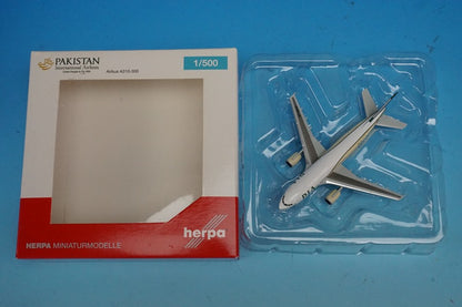 1:500 A310-300 PIA Pakistan AP-BEQ 526579 Herpa airplane model