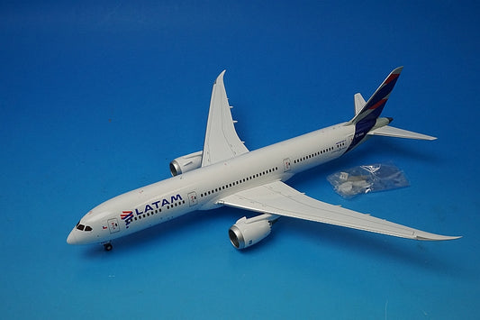 1:200 B787-9 LATAM Airlines CC-BGM G2LAN1095 Gemini