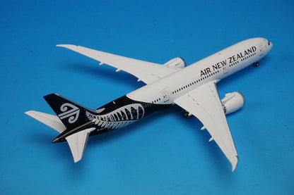 1:400 B787-9 New Zealand ZK-NZF GJANZ1459 Gemini