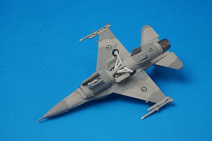 1:200 F-16D United Arab Emirates Air Force UAEAF 551786 Herpa