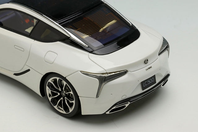 EM558A Makeup EIDOLON 1:43 Lexus LC500 "L Package" 2017 White Nova Glass Flake