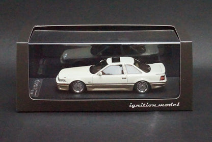 1:43 ignition model IG1316 Toyota Soarer (Z20) 3.0GT-LIMITED White/Silver