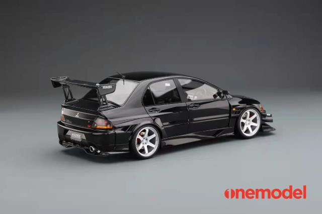 20C03-25 onemodel 1:18 Mitsubishi Voltex EVO IX Carbon Bonnet Version Black