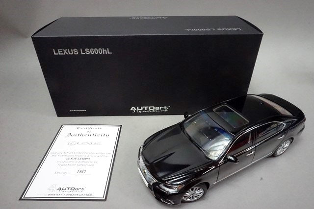 1:18 AUTOart 78842 Lexus LS600hL Black