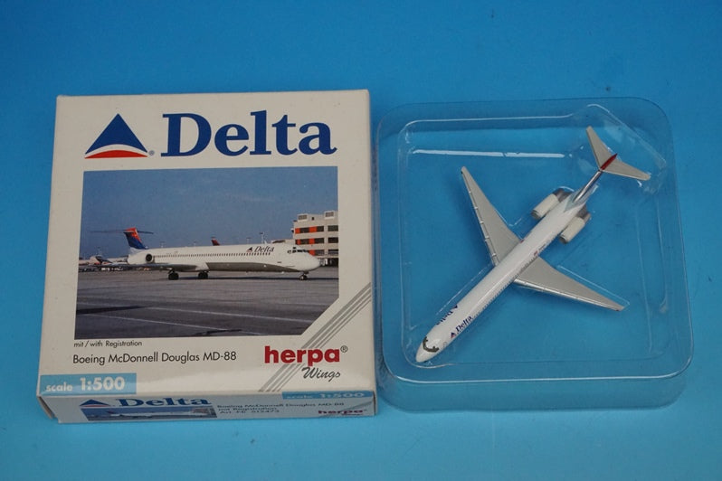 1:500 MD-88 DELTA Airlines N948DL 512473 Herpa airplane model