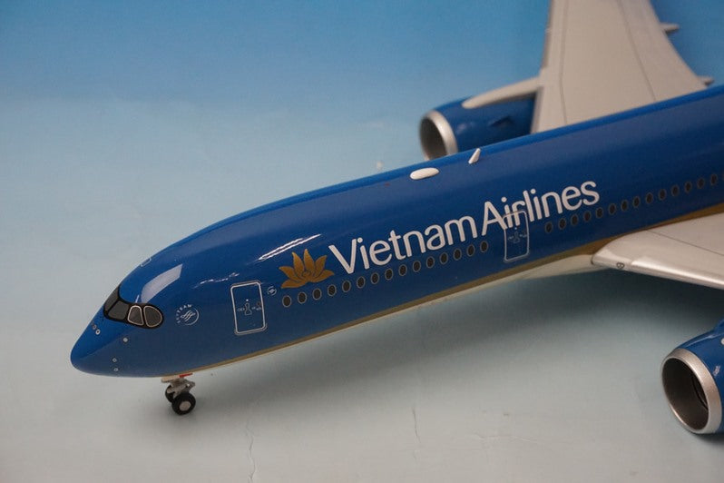 1:200 A350XWB Vietnam Airlines VN-A886 557498 Herpa