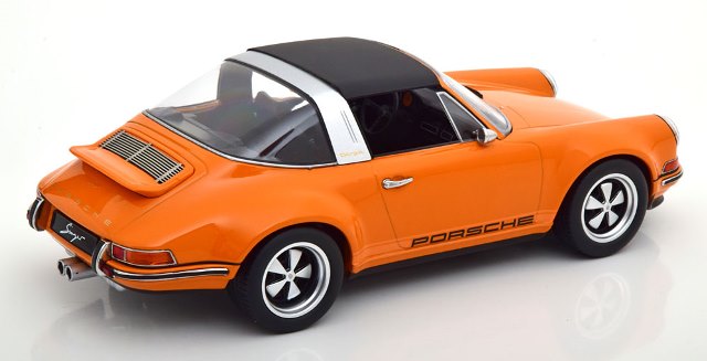 KKDC180472 KK Scale 1:18 Singer 911 Targa Orange