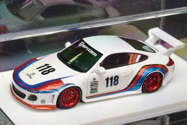 FM64006PG-A Fuelme Models 1:64 Porsche OLD NEW 997 Martini #118 model car