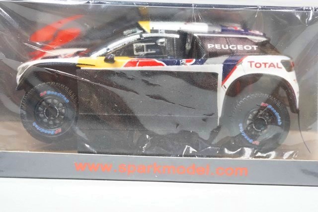 1:43 SPARK S5611 Peugeot 3008 DKR #300 Winner Dakar 2017 S.Peterhansel-J-P Cottret