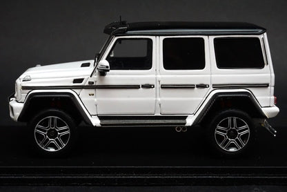 1:43 SPARK S4693 Mercedes Benz G500 4x4 2 White/Black