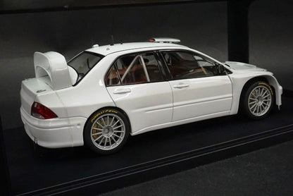 1:18 AUTOart 80527 Mitsubishi Lancer WRC05Plain Body version White